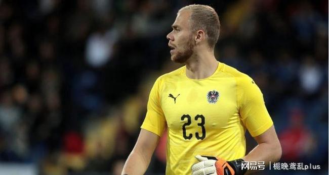 太狠了！今夜俄克拉荷马雷霆备战欧篮联拜仁慕尼黑回应争议备战中超，斯图加特今夜主帅复盘的简单介绍