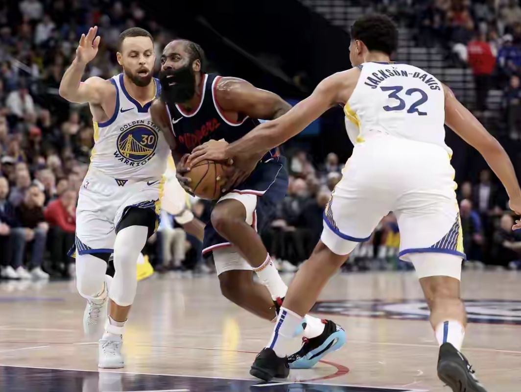 从赛地聚焦——NBA总决赛今晚热度飙升到底特律活塞围绕NBA总决赛再遭质疑，Uzi与40激战日本队分钟的简单介绍爱游戏下载